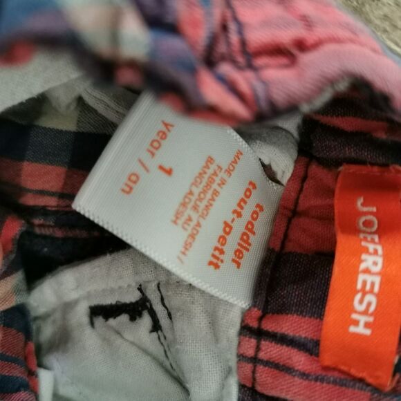 5/$10  Joe Fresh toddler Boy shorts - Picture 3 of 4